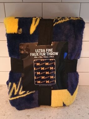 Brand New!!! Michigan Ultra Fine Faux Fur Throw - Navy & Yellow-Super Soft